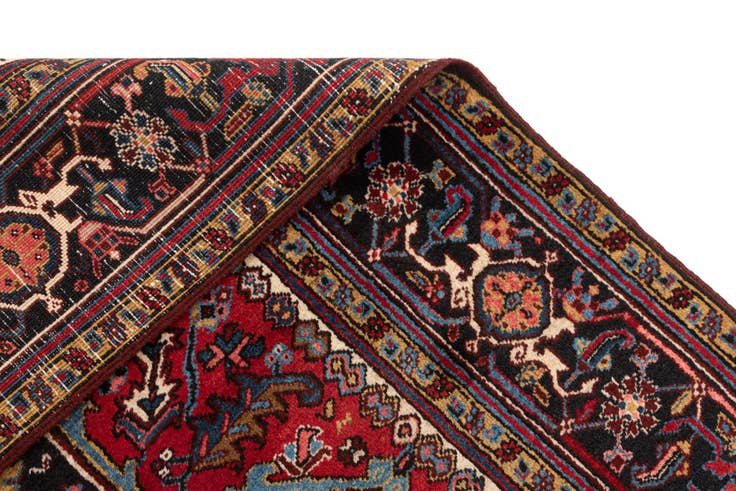 Detail image of 8' x 11' 3 Heriz Wool Rug