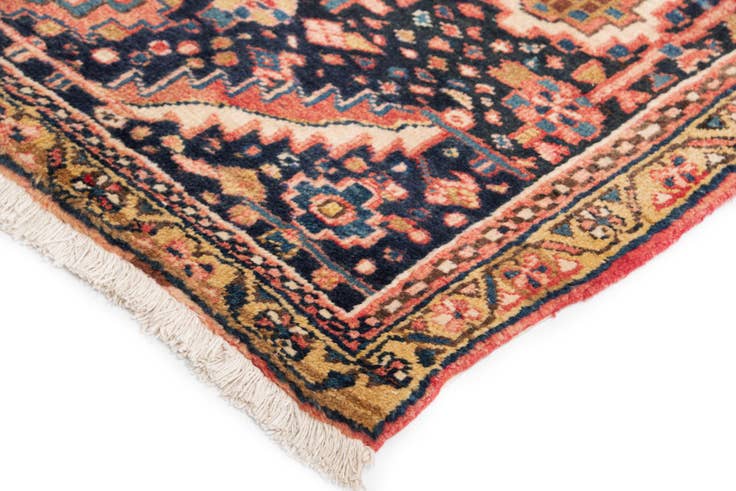 Detail image of 8' 6 x 11' 10 Heriz Wool Rug