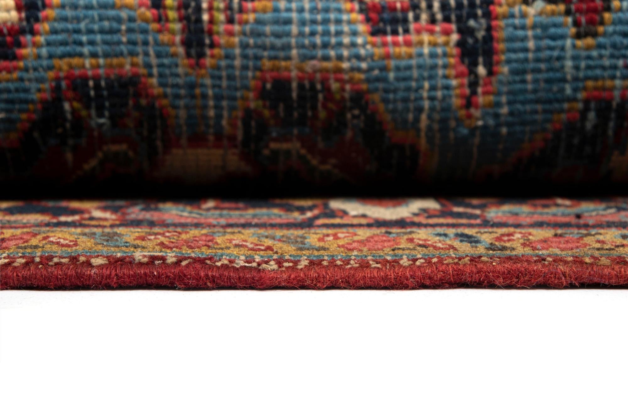 6' 9 x 9' 2 Heriz Wool Rug