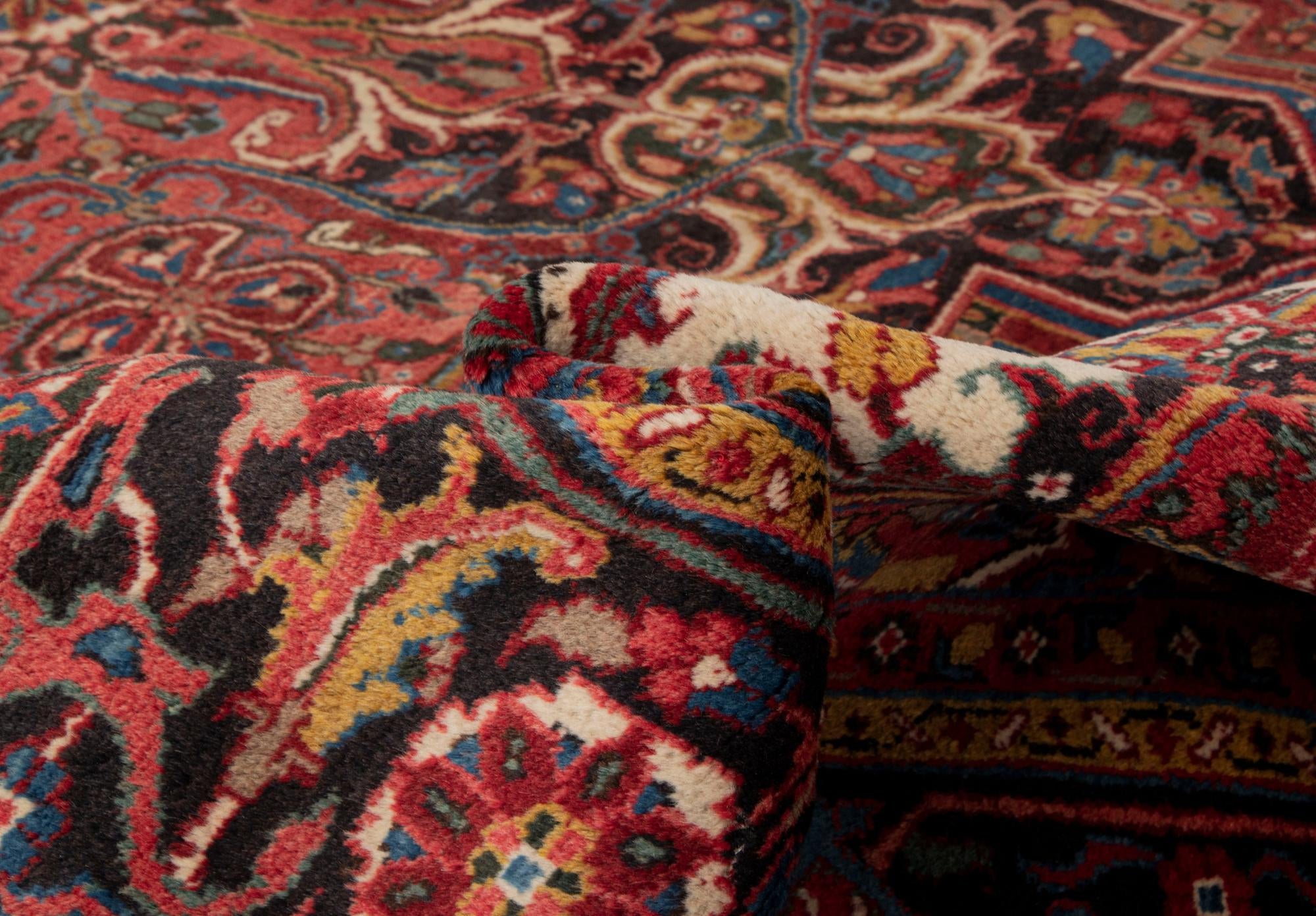 9' 8 x 12' 8 Heriz Wool Rug