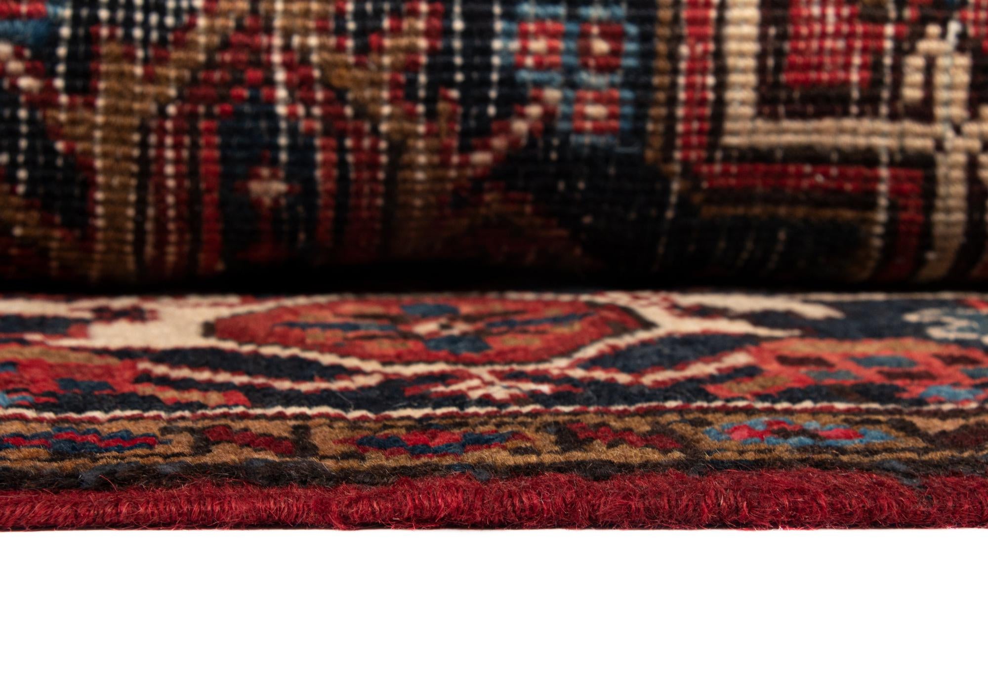 7' x 9' 8 Heriz Wool Rug
