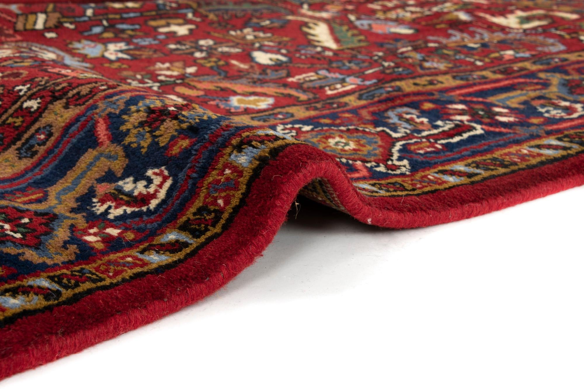 5' 6 x 7' 9 Hand Knotted Heriz Persian Wool Rug
