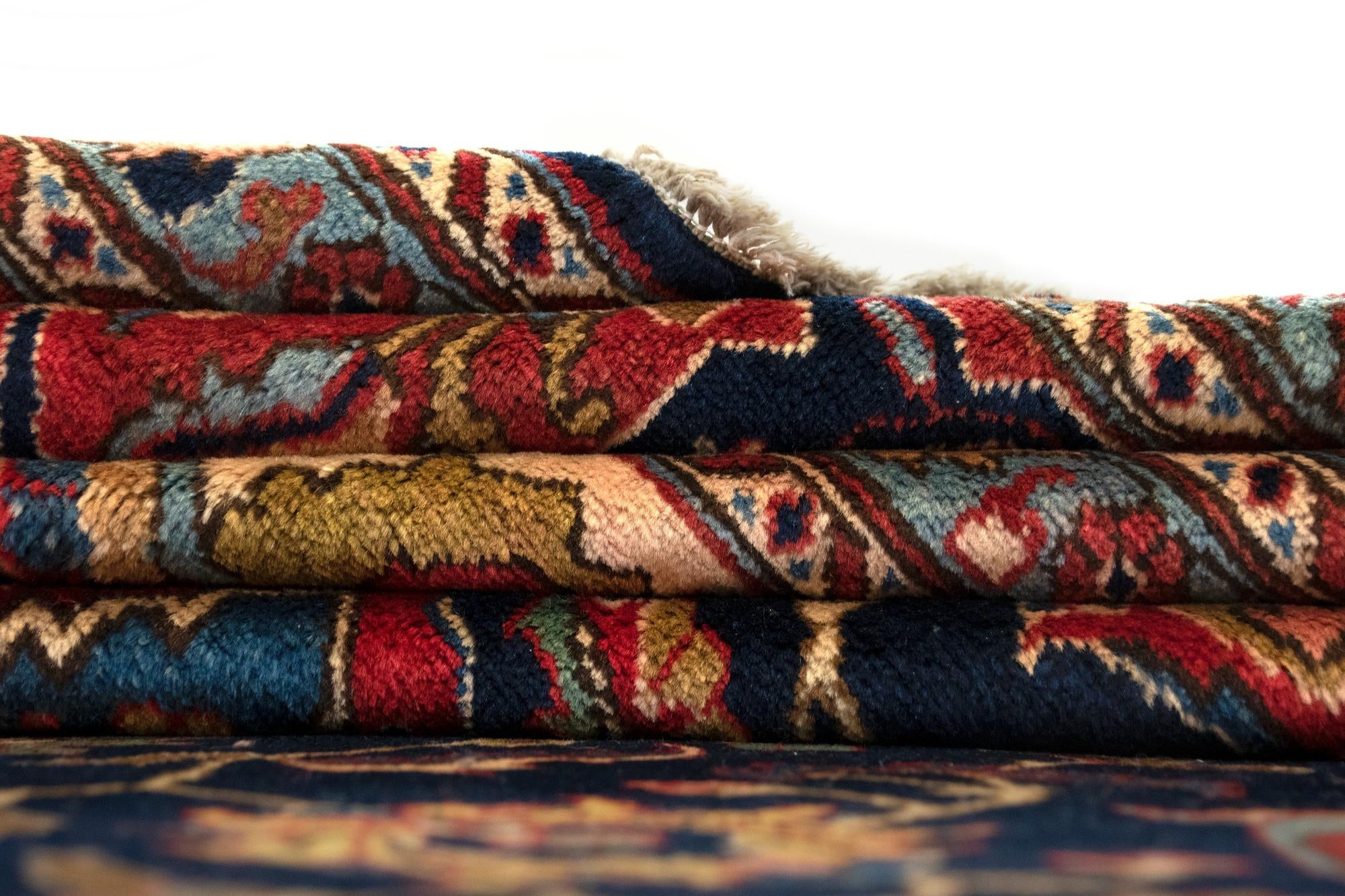 9' 11 x 12' 7 Hand Knotted Heriz Persian Wool Rug