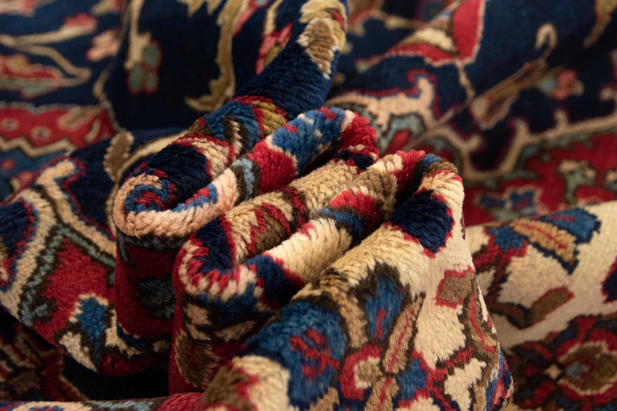 9' 11 x 12' 7 Hand Knotted Heriz Persian Wool Rug