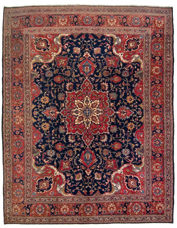 Detail image of 9' 11 x 12' 7 Hand Knotted Heriz Persian Wool Rug