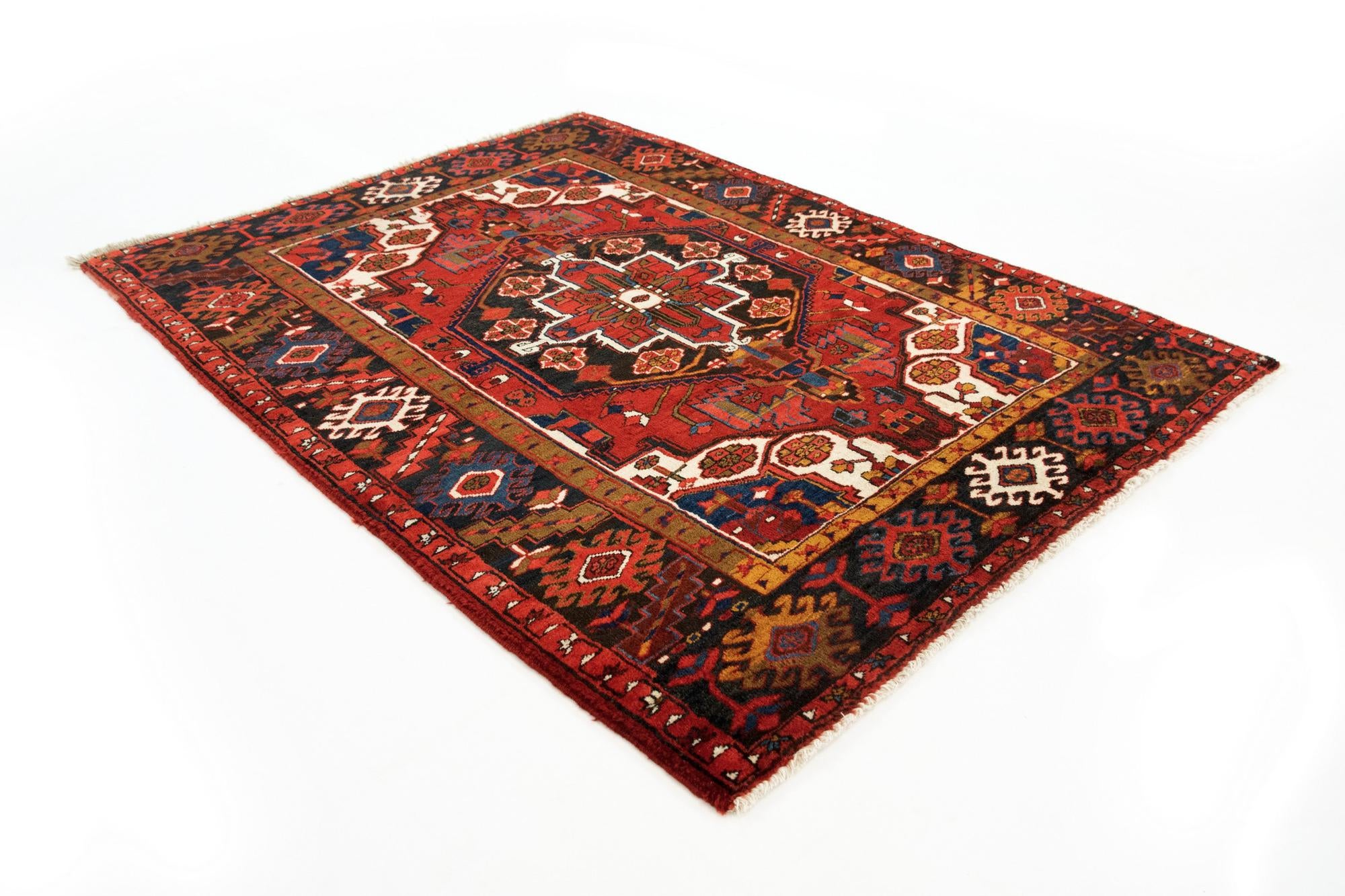 4' 11 x 6' 6 Hand Knotted Heriz Persian Wool Rug