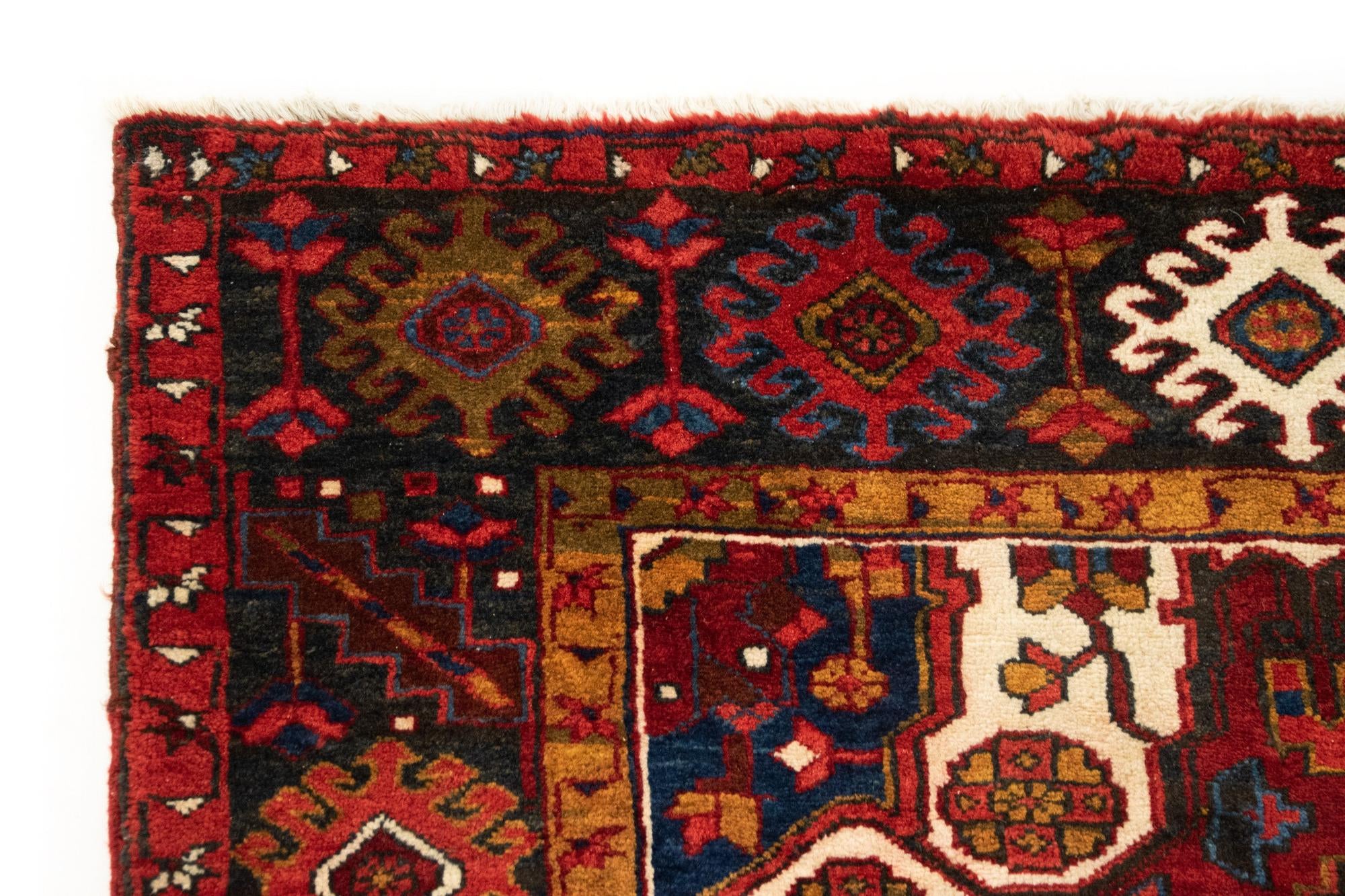 4' 11 x 6' 6 Hand Knotted Heriz Persian Wool Rug