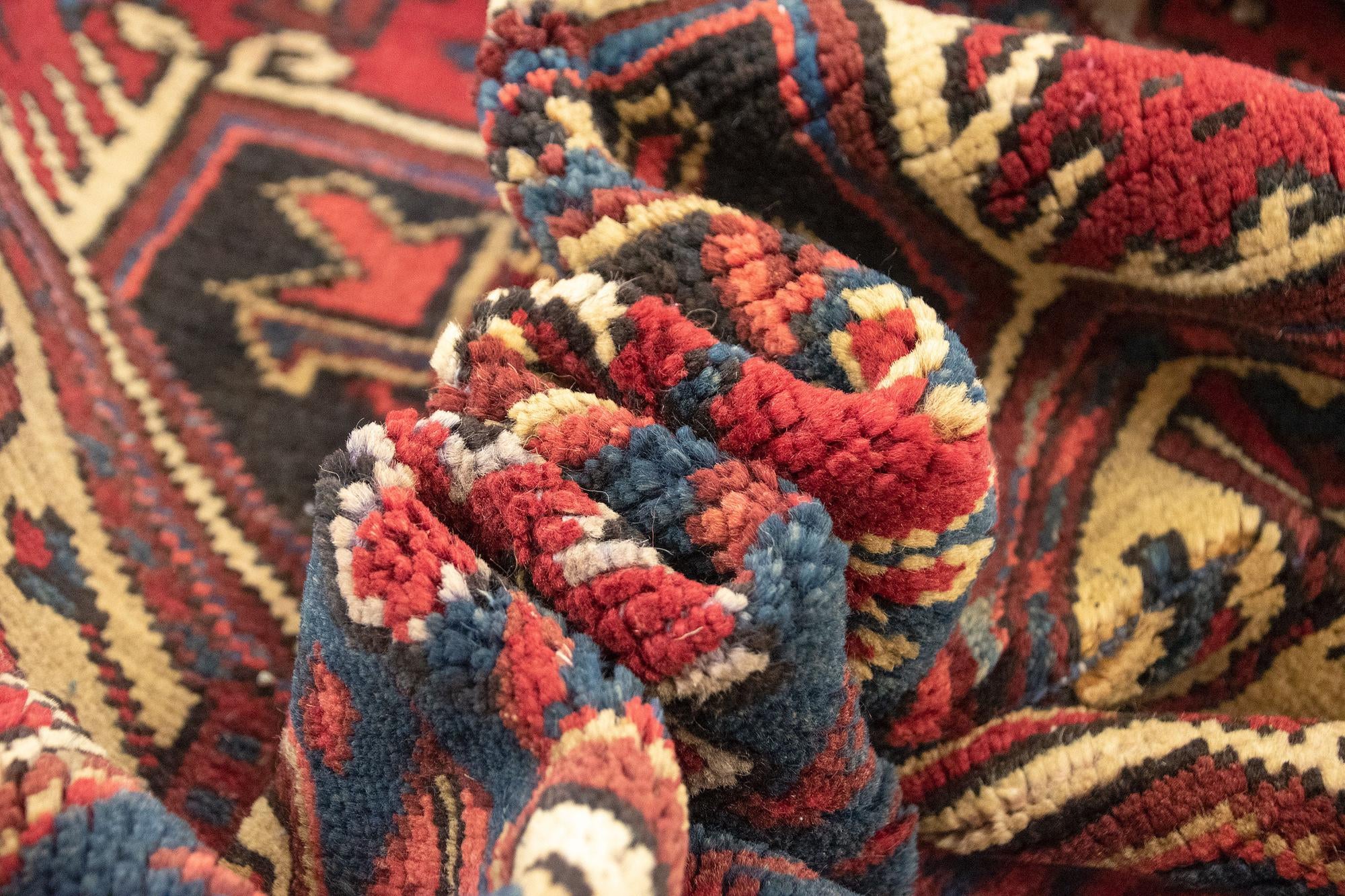 7' 5 x 10' 3 Hand Knotted Heriz Persian Wool Rug