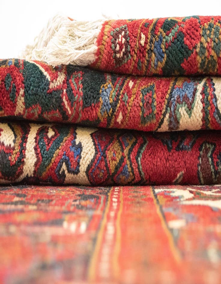 Detail image of 6' 6 x 9' 11  Hand Knotted Heriz Persian Wool Rug