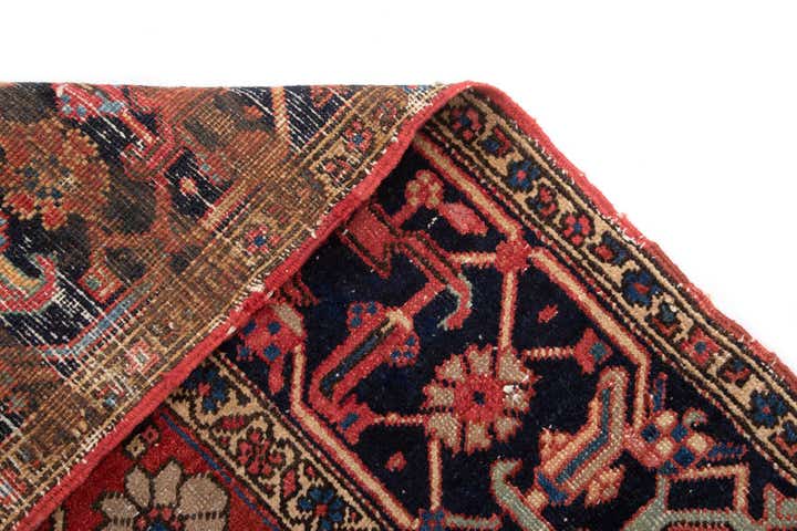 6' 9 x 10' Heriz Rug