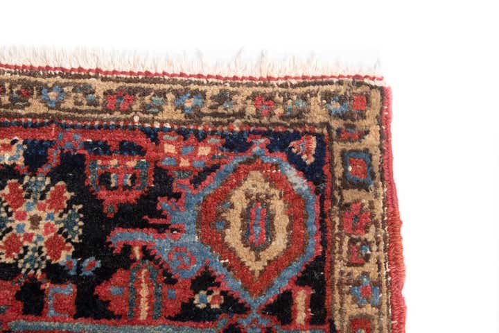 6' 9 x 10' Heriz Rug