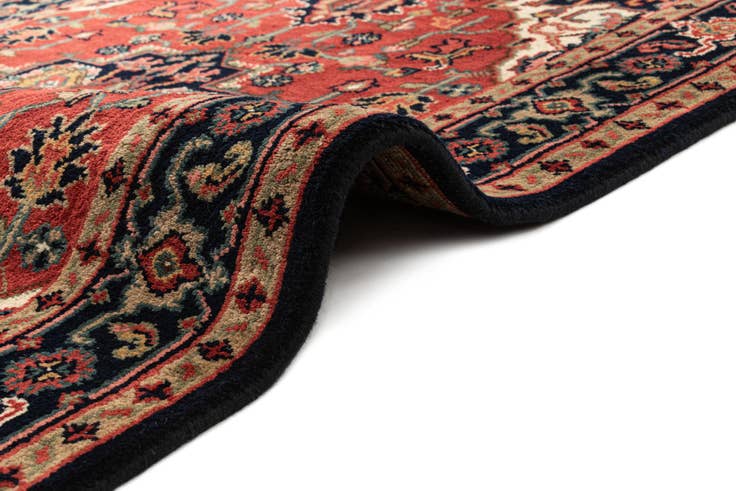 Detail image of 4' 1 x 5' 10 Hand Knotted Heriz Wool Rug