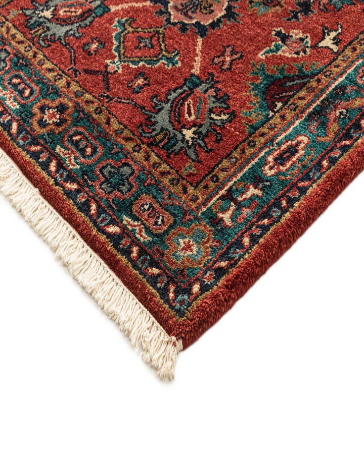 Detail image of 3' x 5' 7 Hand Knotted Heriz Wool Rug