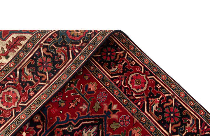 8' 1 x 12' Hand Knotted Heriz Wool Rug