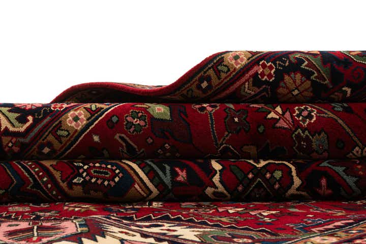 8' x 10' 5 Heriz Wool Rug