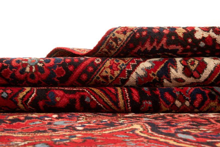 Detail image of 8' 11 x 12' 10 Heriz Rug