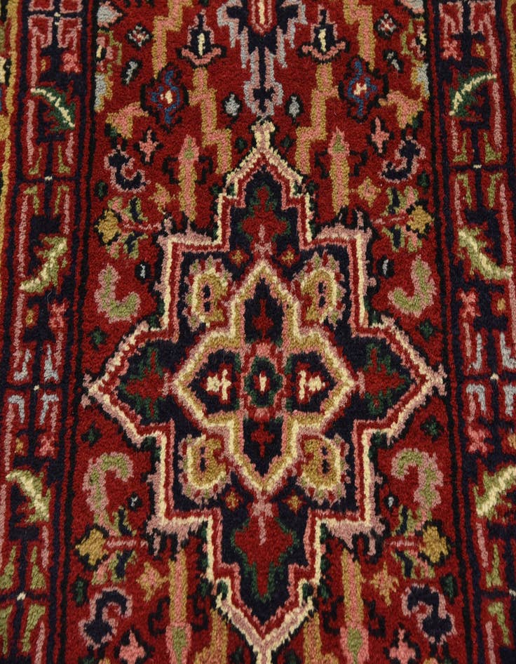 Detail image of 2' 5 x 4' 7 Hand Knotted Heriz Oriental Wool Rug