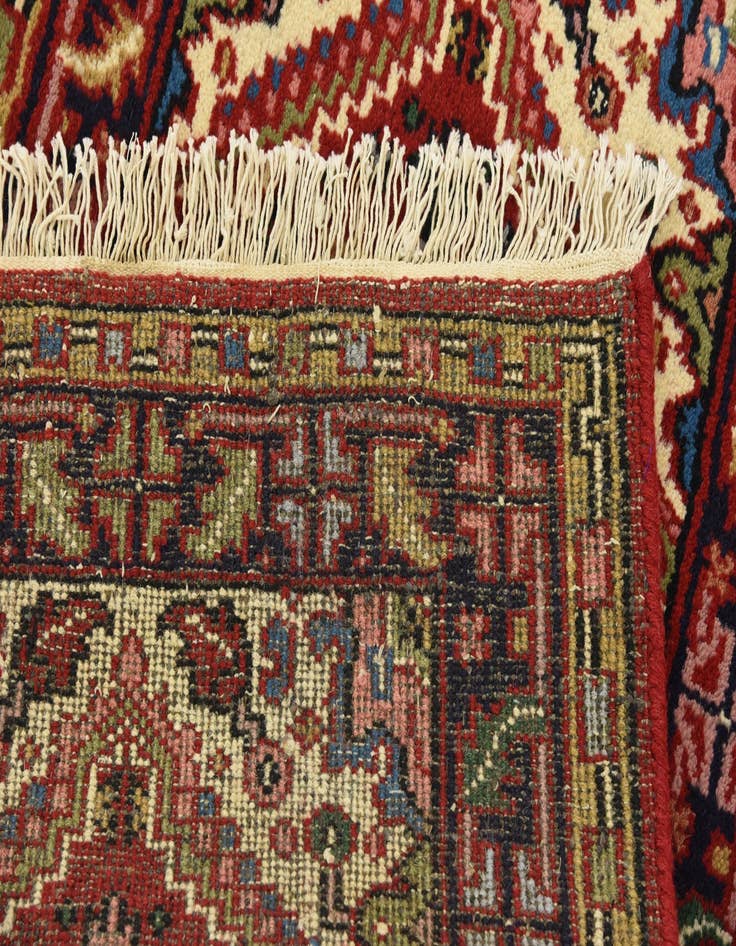 Detail image of 2' 5 x 4' 7 Hand Knotted Heriz Oriental Wool Rug
