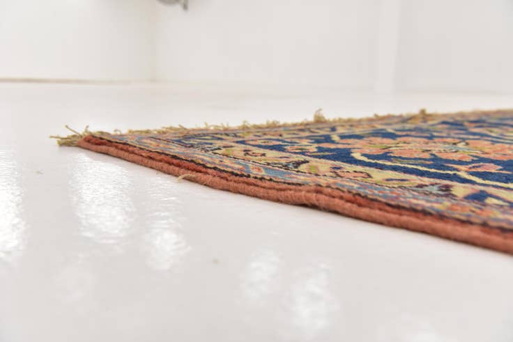 Detail image of 8' 7 x 11' 3 Hand Knotted Heriz Persian Wool Rug