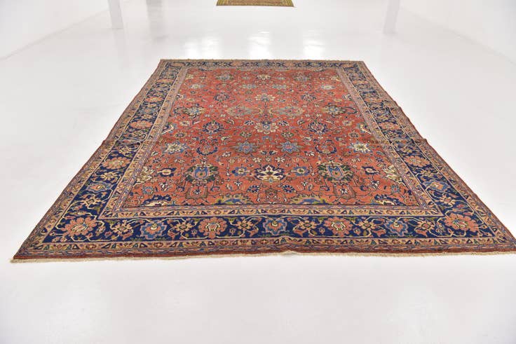 Detail image of 8' 7 x 11' 3 Hand Knotted Heriz Persian Wool Rug