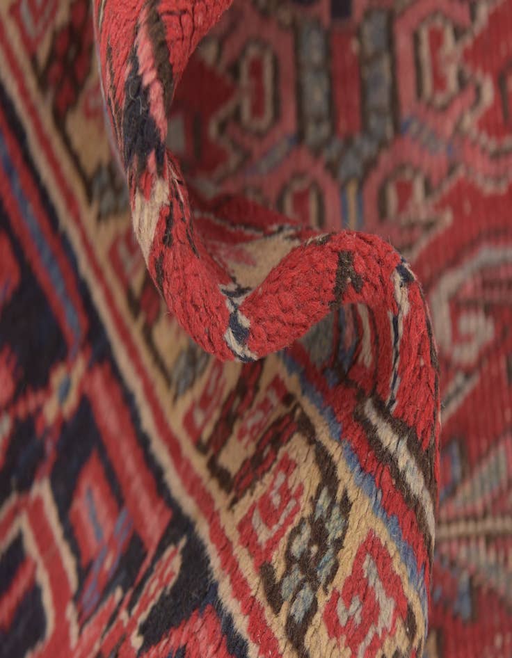 Detail image of 7' 7 x 11' Hand Knotted Heriz Persian Wool Rug