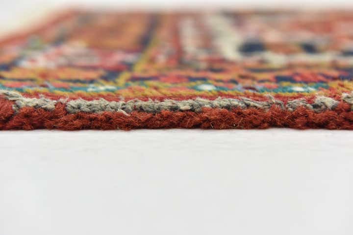 1' 10 x 2' 10 Hand Knotted Heriz Wool Rug