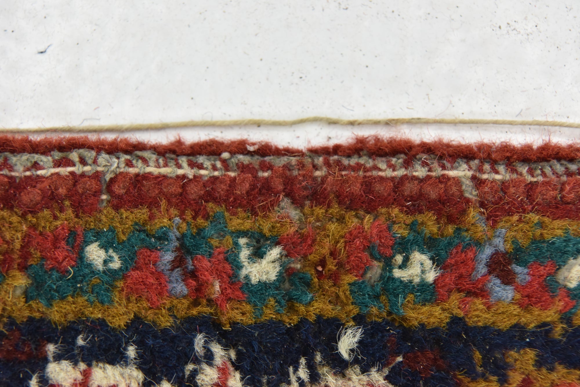 1' 10 x 2' 10 Hand Knotted Heriz Wool Rug