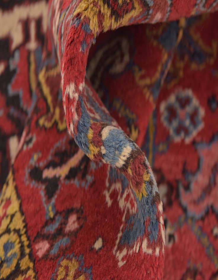 Detail image of 7' 5 x 10' 7 Hand Knotted Heriz Persian Wool Rug