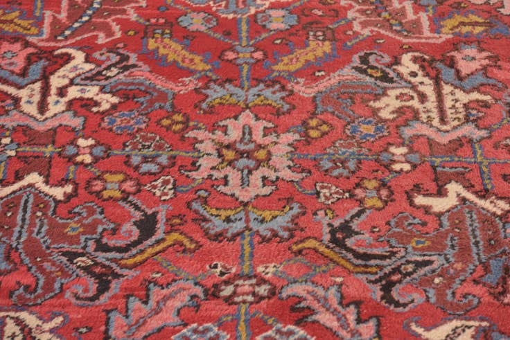 Detail image of 7' 5 x 10' 7 Hand Knotted Heriz Persian Wool Rug
