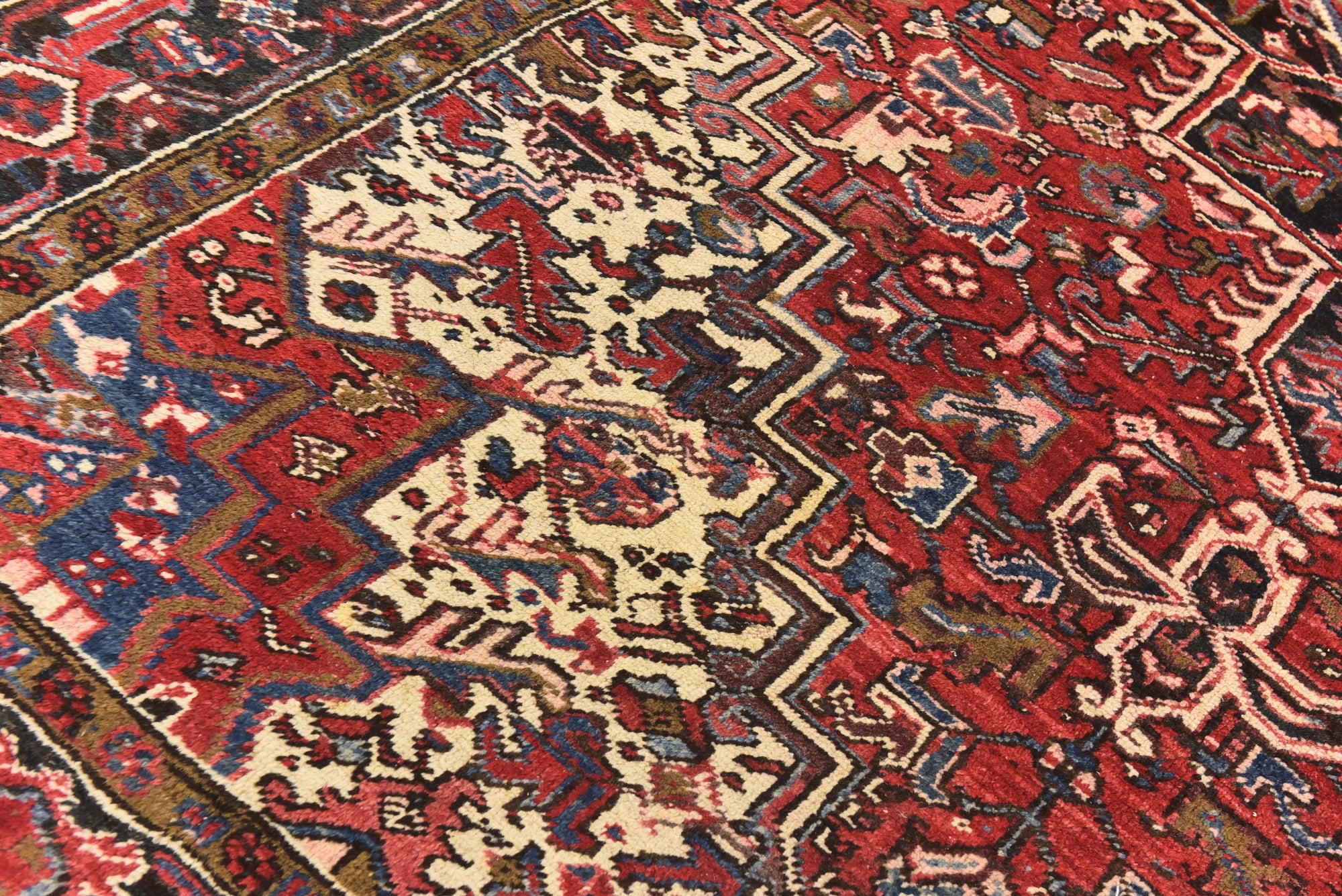 Detail image 6 of 17: 7' 7 x 10' 10 Hand Knotted Heriz Persian Wool Rug