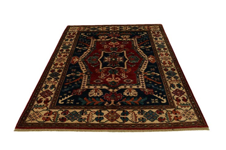 Detail image of 5' 9 x 8' 1 Hand Knotted Heriz Rug