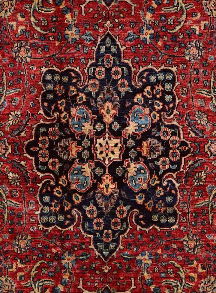 6' 6 x 9' 8 Hand Knotted Heriz Rug