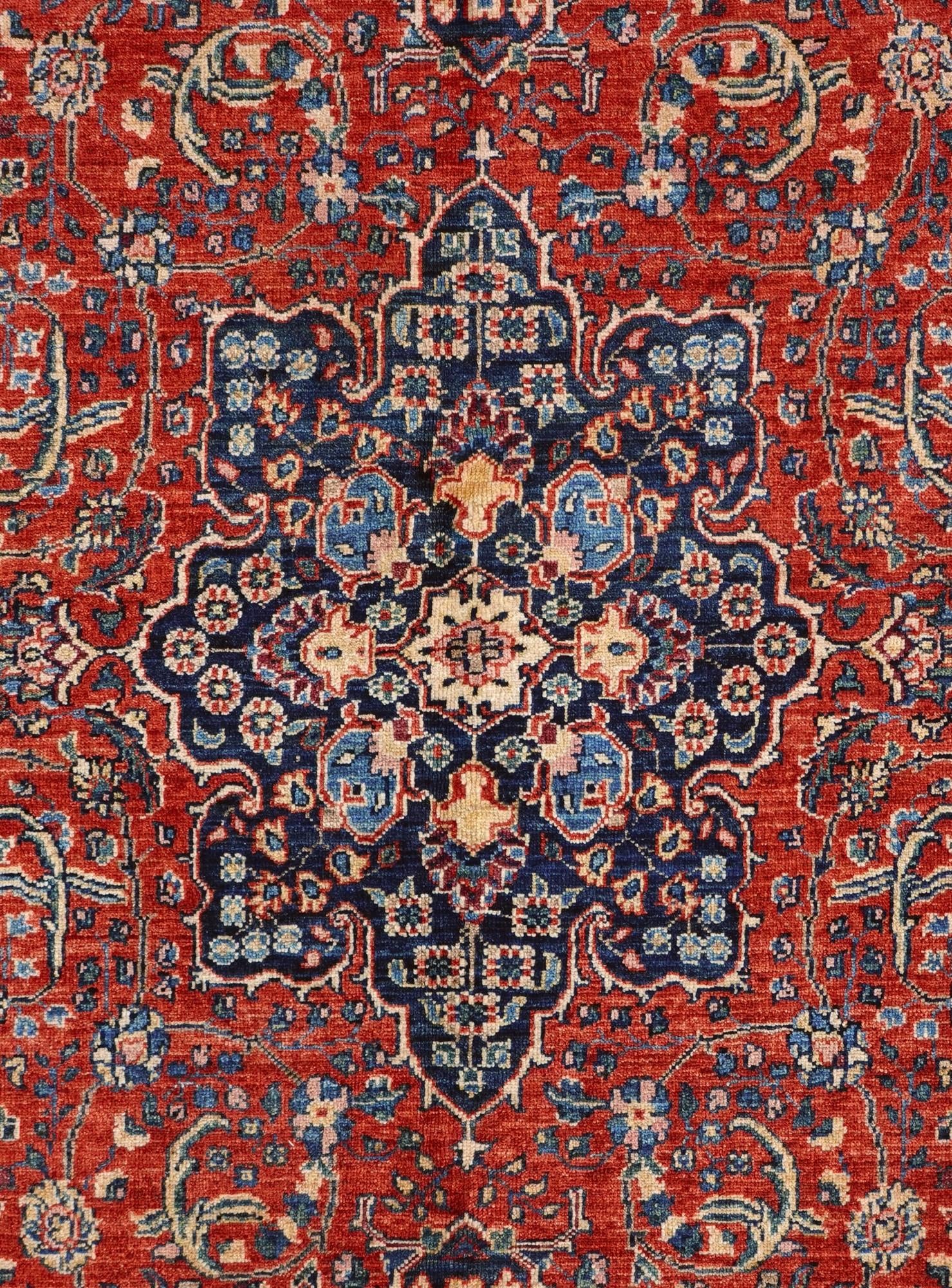 5' 7 x 7' 10 Hand Knotted Heriz Rug