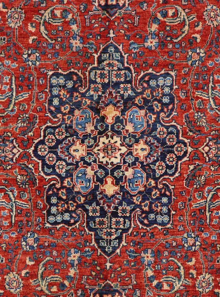 5' 7 x 7' 10 Hand Knotted Heriz Rug