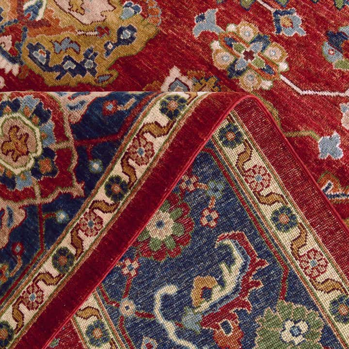 9' 1 x 11' 8 Hand Knotted Heriz Rug
