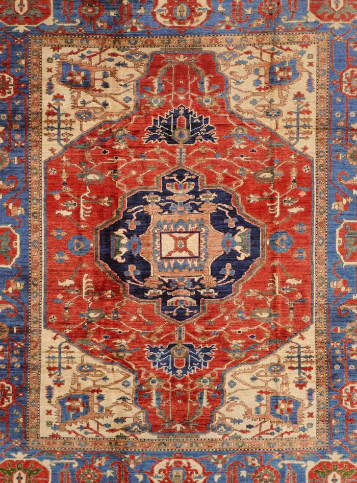 Detail image of 8' x 9' 11 Hand Knotted Heriz Rug
