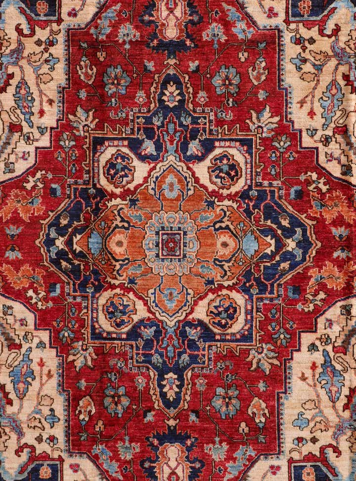 6' 9 x 9' 11 Hand Knotted Heriz Rug