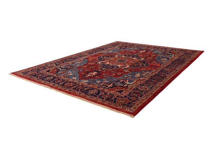 6' 11 x 9' 10 Hand Knotted Heriz Rug