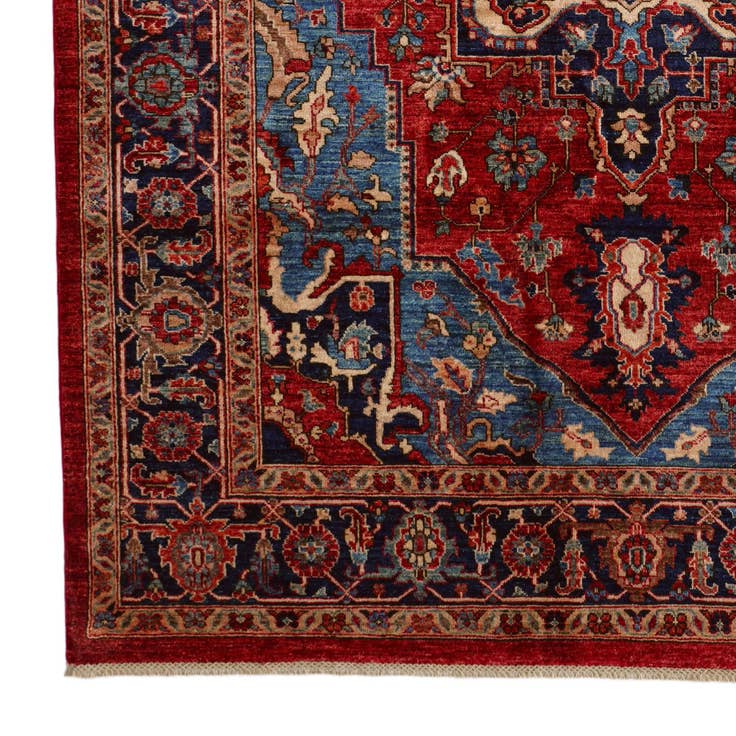 Detail image of 6' 11 x 9' 10 Hand Knotted Heriz Rug