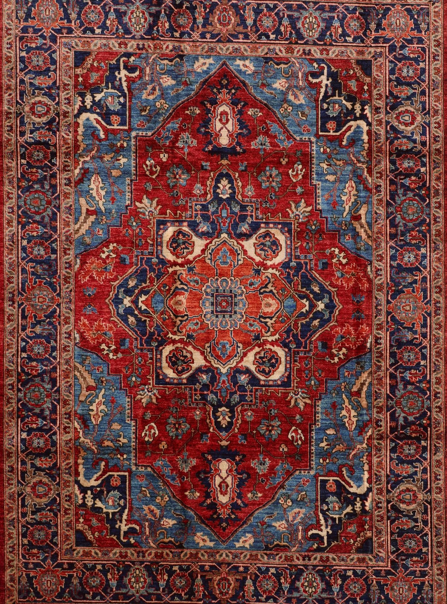 6' 11 x 9' 10 Hand Knotted Heriz Rug