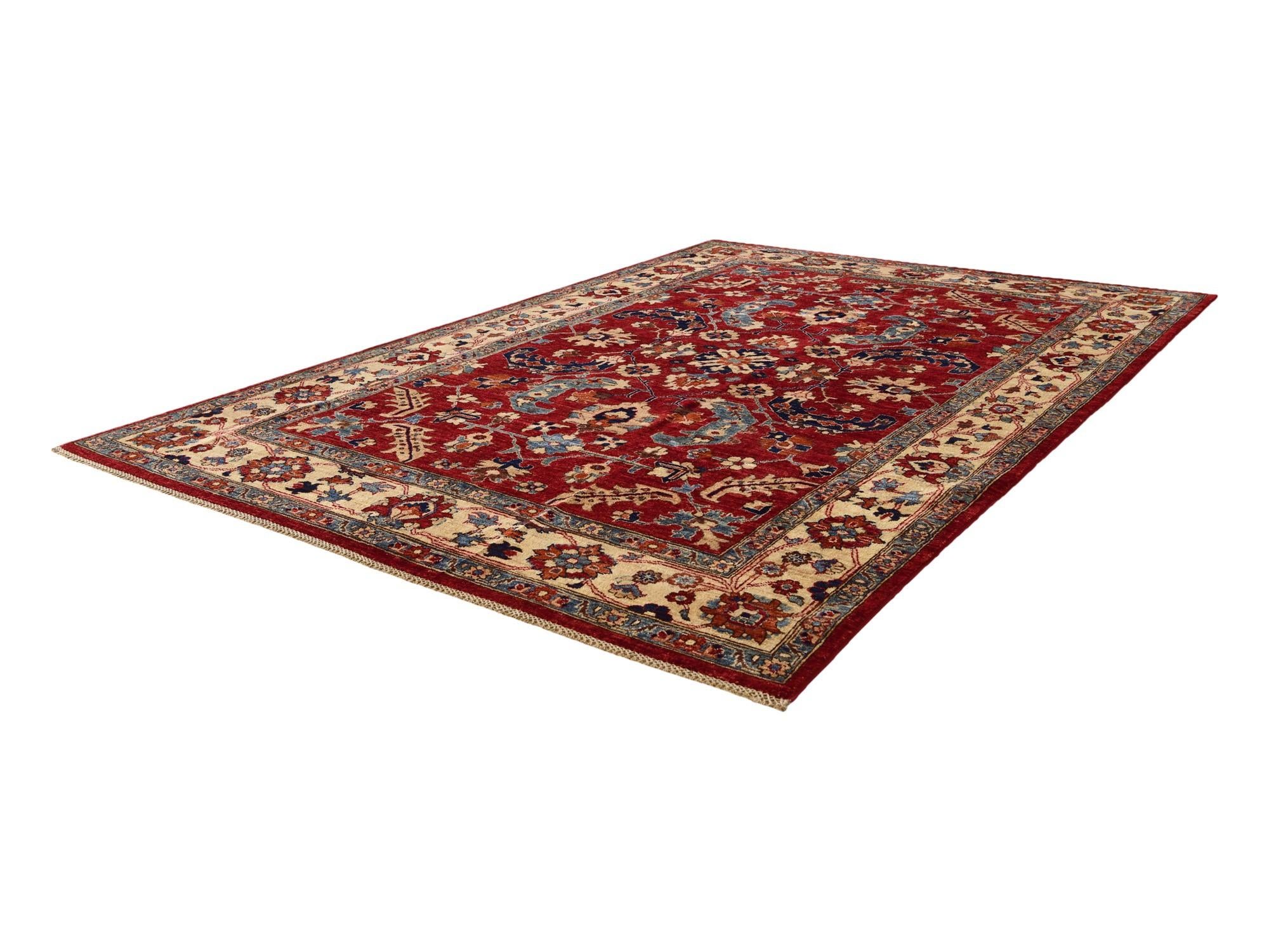 6' 9 x 9' 10 Hand Knotted Heriz Rug