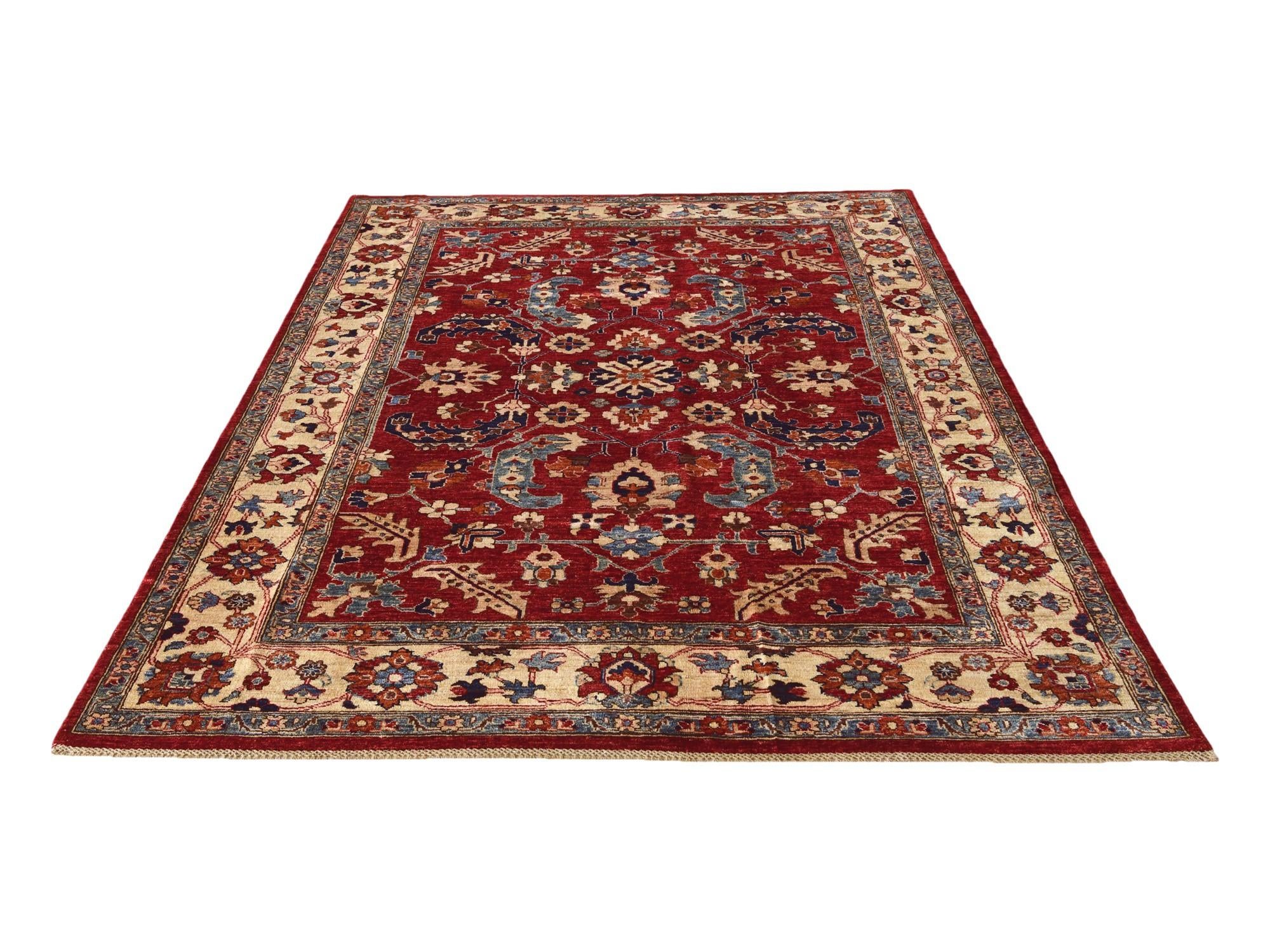 6' 9 x 9' 10 Hand Knotted Heriz Rug
