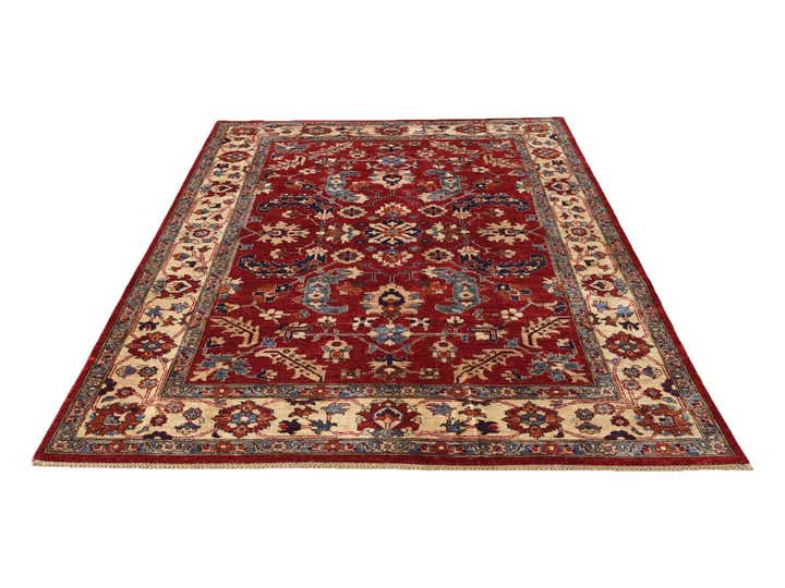 6' 9 x 9' 10 Hand Knotted Heriz Rug
