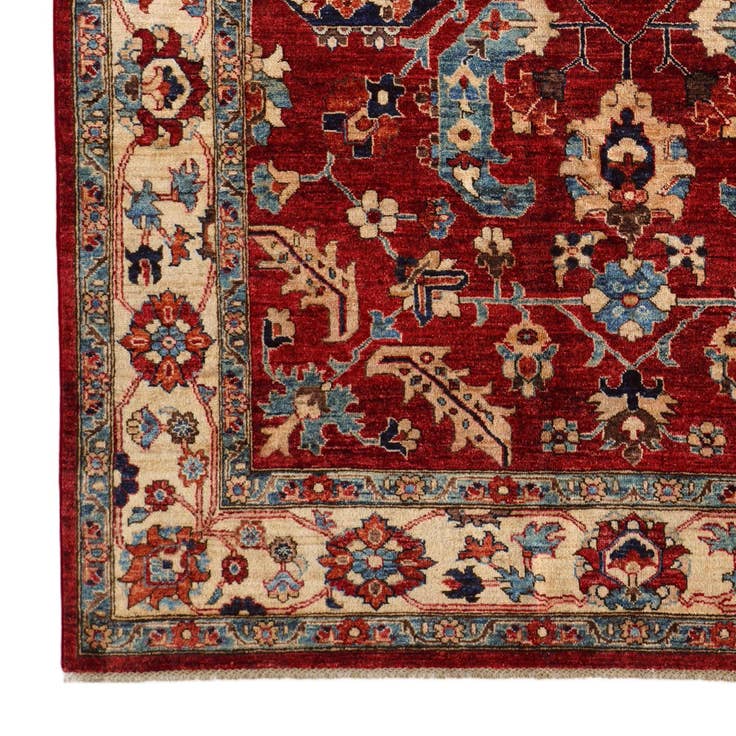 Detail image of 6' 9 x 9' 10 Hand Knotted Heriz Rug