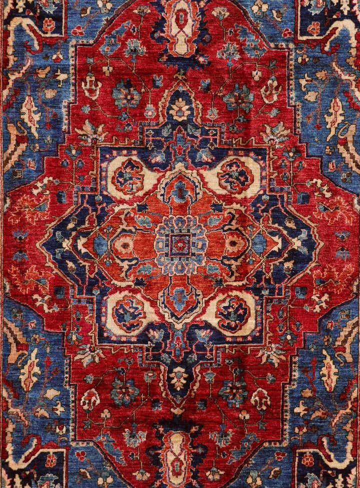 6' 10 x 9' 9 Hand Knotted Heriz Rug
