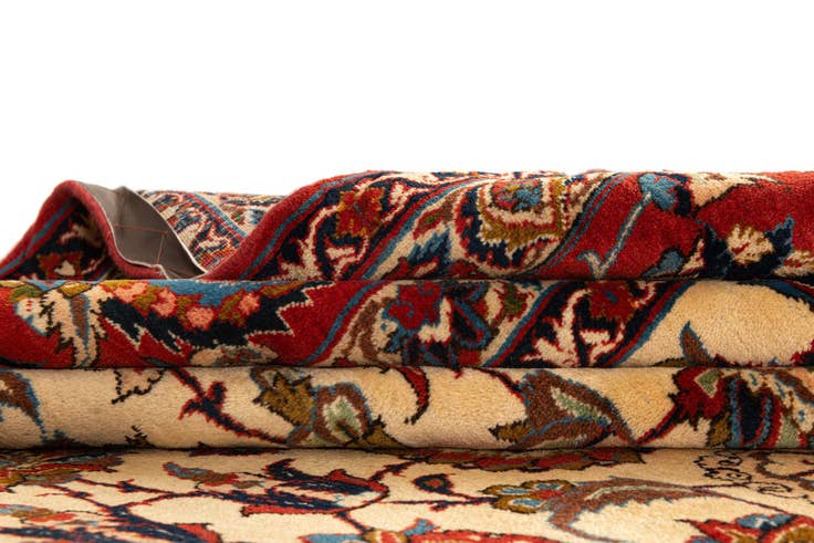Detail image of 10' 5 x 14' 11 Hossainabad Rug