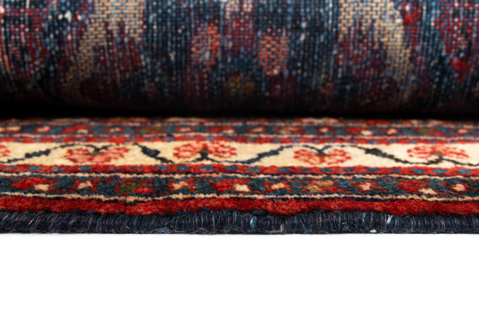 3' 8 x 5' 3 Hossainabad Rug