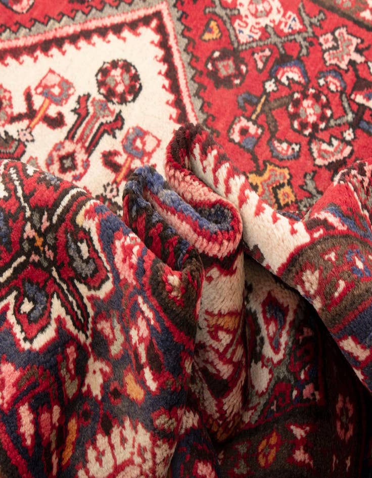 Detail image of 4' 10 x 6' 9  Hand Knotted Hossainabad Persian Wool Rug