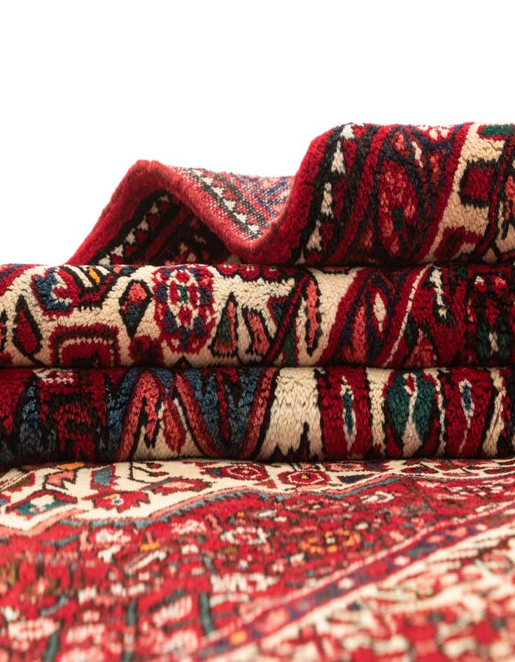 Detail image of 5' 5 x 10' 1 Hossainabad Rug