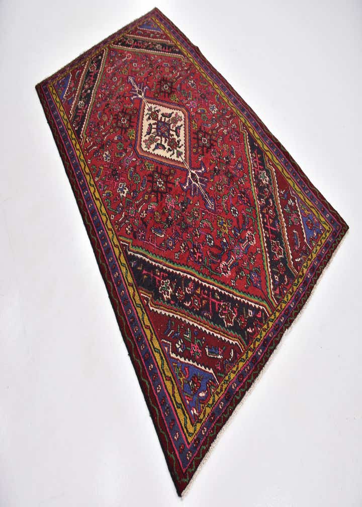 5' 4 x 8' 8 Hand Knotted Hossainabad Persian Wool Rug